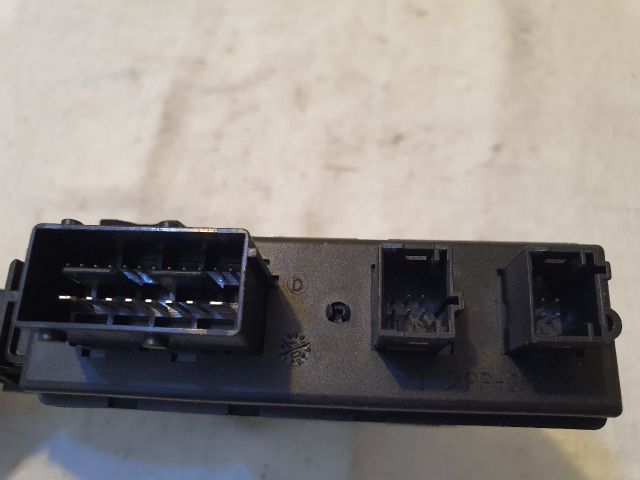 bontott CITROËN C4 PICASSO Bal első Ablakemelő Motor