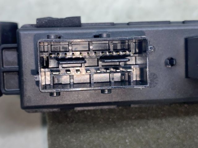 bontott CITROËN C4 PICASSO Bal első Ablakemelő Motor