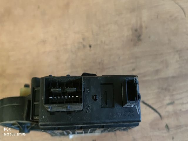 bontott CITROËN C4 PICASSO Bal első Ablakemelő Motor