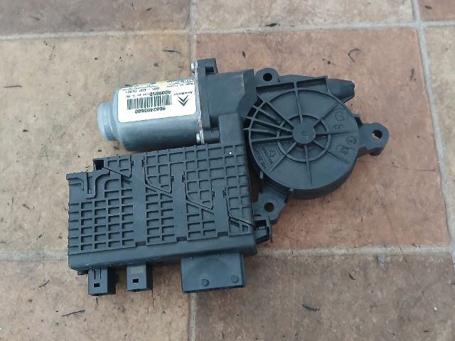 bontott CITROËN C4 PICASSO Bal első Ablakemelő Motor