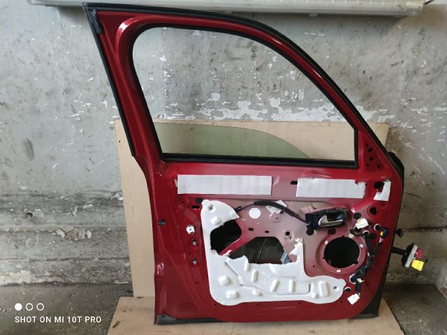 bontott CITROËN C4 PICASSO Bal első Ajtó (Részeivel)