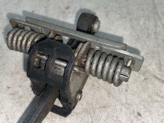 bontott CITROËN C4 PICASSO Bal első Ajtóhatároló