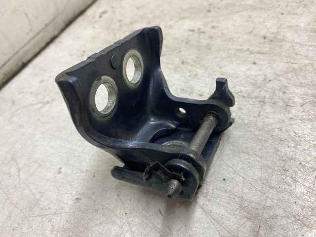 bontott CITROËN C4 PICASSO Bal első Alsó Zsanér