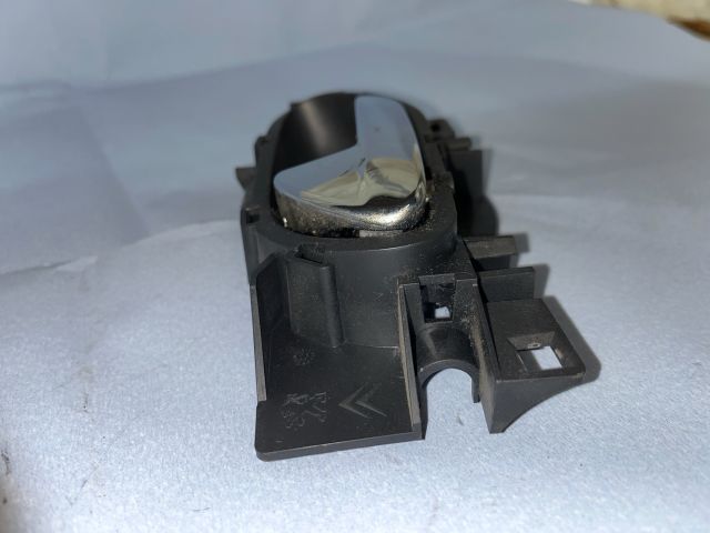 bontott CITROËN C4 PICASSO Bal első Belső Kilincs