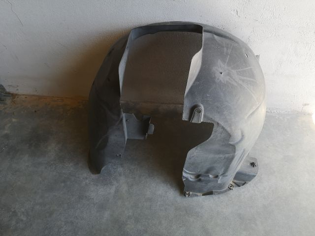 bontott CITROËN C4 PICASSO Bal első Dobbetét (Kerékjárati, Műanyag)