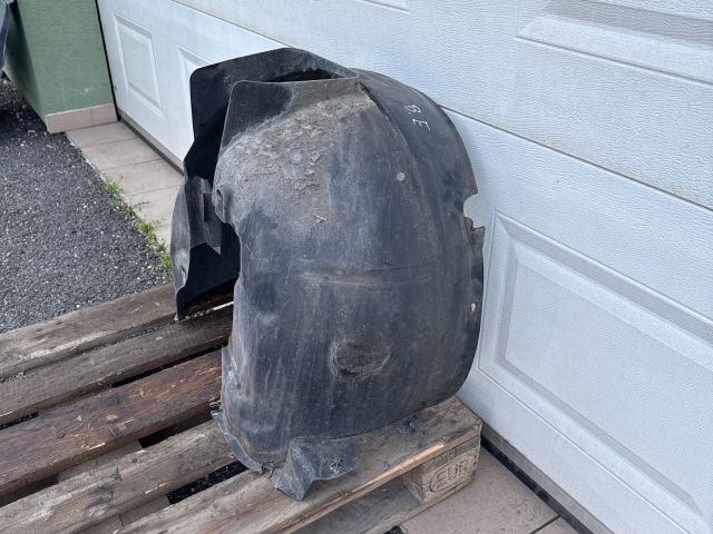 bontott CITROËN C4 PICASSO Bal első Dobbetét (Kerékjárati, Műanyag)