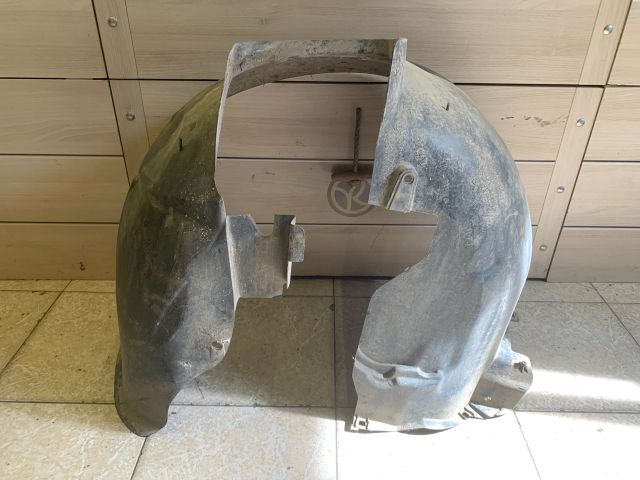 bontott CITROËN C4 PICASSO Bal első Első Dobbetét (Kerékjárati, Műanyag)