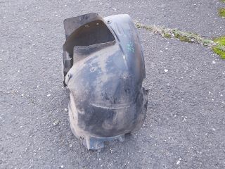 bontott CITROËN C4 PICASSO Bal első Első Dobbetét (Kerékjárati, Műanyag)