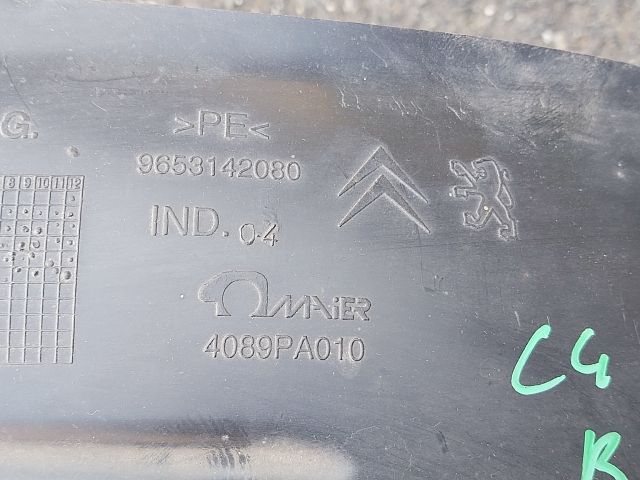 bontott CITROËN C4 PICASSO Bal első Első Dobbetét (Kerékjárati, Műanyag)