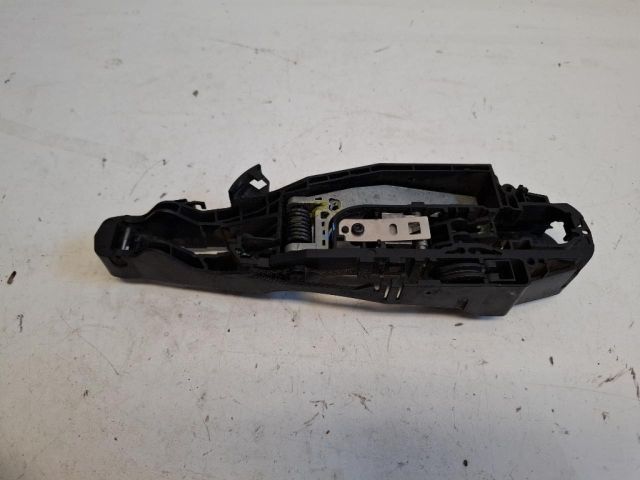 bontott CITROËN C4 PICASSO Bal első Külső Kilincsfészek