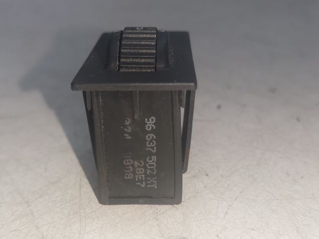 bontott CITROËN C4 PICASSO Bal első Ülésfűtés Kapcsoló