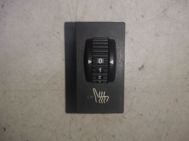 bontott CITROËN C4 PICASSO Bal első Ülésfűtés Kapcsoló