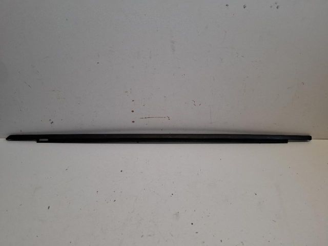 bontott CITROËN C4 PICASSO Bal első Vízlehúzó Gumicsík