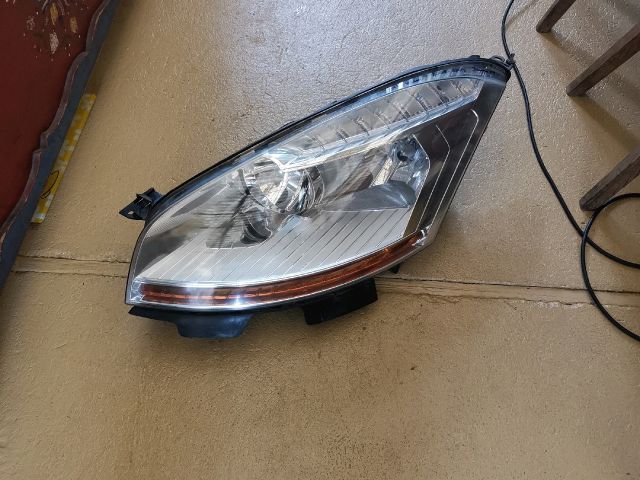 bontott CITROËN C4 PICASSO Bal Fényszóró