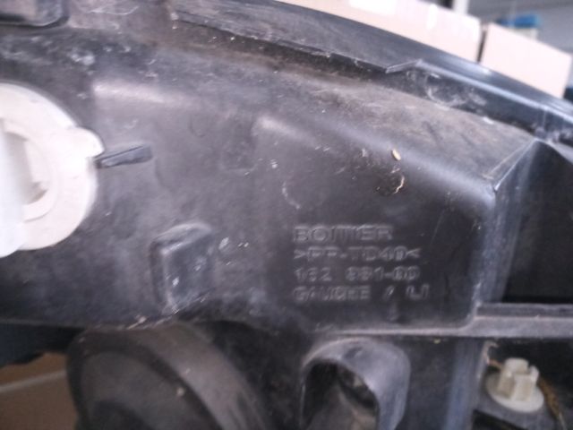 bontott CITROËN C4 PICASSO Bal Fényszóró