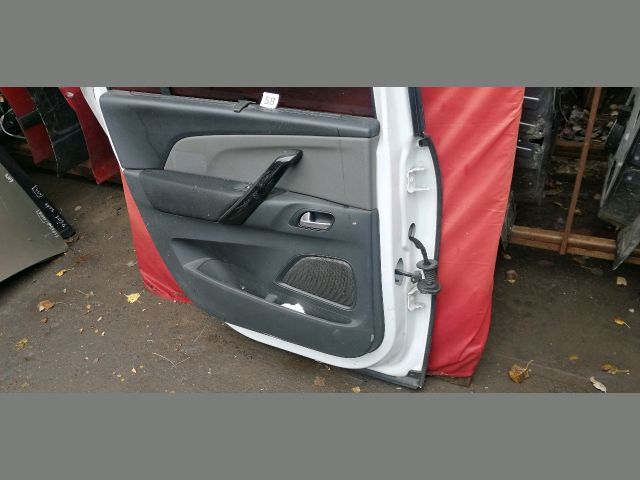 bontott CITROËN C4 PICASSO Bal hátsó Ablak Díszléc