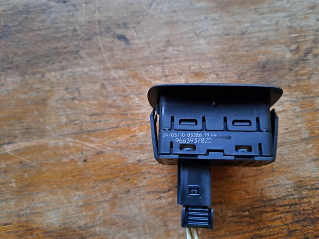 bontott CITROËN C4 PICASSO Bal hátsó Ablakemelő Kapcsoló