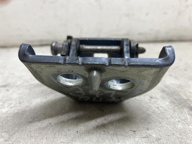 bontott CITROËN C4 PICASSO Bal hátsó Alsó Zsanér