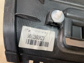 bontott CITROËN C4 PICASSO Bal hátsó Csomagtér Burkolat (Műanyag)