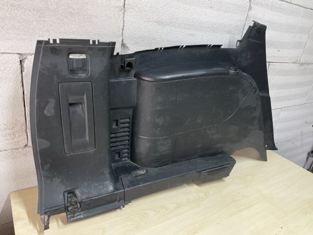 bontott CITROËN C4 PICASSO Bal hátsó Csomagtér Burkolat (Műanyag)