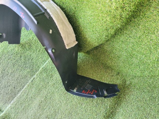 bontott CITROËN C4 PICASSO Bal hátsó Dobbetét (Kerékjárati, Műanyag)