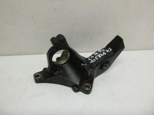 bontott CITROËN C4 PICASSO Bal hátsó Féltengely Tartó