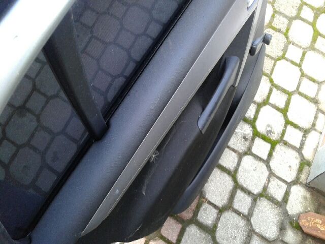 bontott CITROËN C4 PICASSO Bal hátsó Fixüveg (Ajtóban)