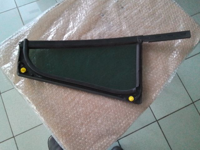 bontott CITROËN C4 PICASSO Bal hátsó Fixüveg (Ajtóban)