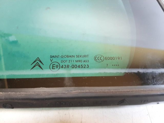bontott CITROËN C4 PICASSO Bal hátsó Fixüveg (Ajtóban)