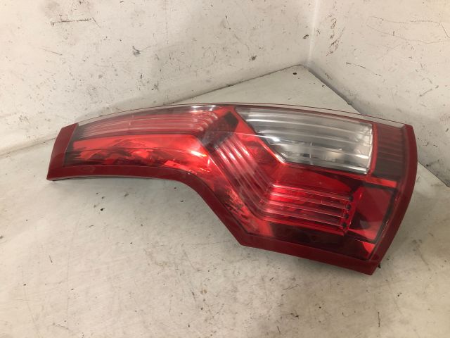 bontott CITROËN C4 PICASSO Bal Hátsó Lámpa