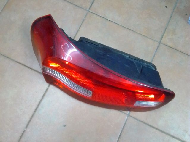 bontott CITROËN C4 PICASSO Bal Hátsó Lámpa