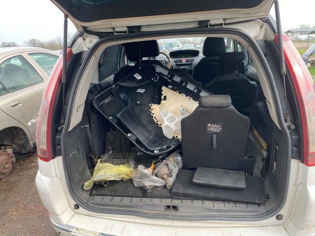 bontott CITROËN C4 PICASSO Bal Hátsó Lámpa