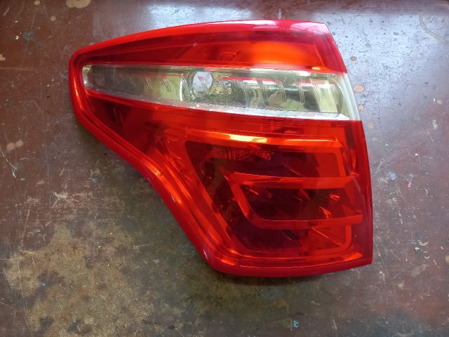 bontott CITROËN C4 PICASSO Bal Hátsó Lámpa