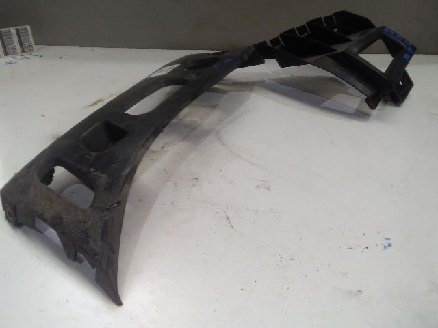 bontott CITROËN C4 PICASSO Bal hátsó Lökhárító Tartó (Műanyag)