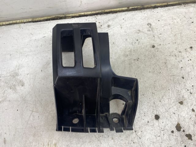 bontott CITROËN C4 PICASSO Bal hátsó Lökhárító Tartó (Műanyag)