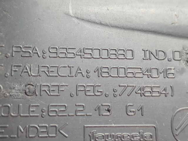 bontott CITROËN C4 PICASSO Bal hátsó Oldal Lökhárító Tartó (Műanyag)