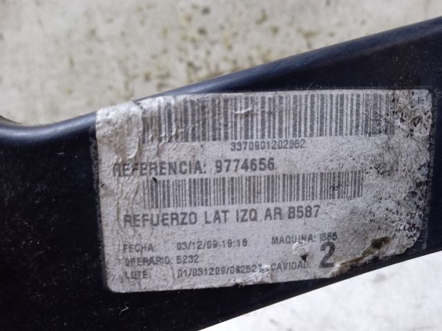 bontott CITROËN C4 PICASSO Bal hátsó Oldal Lökhárító Tartó (Műanyag)