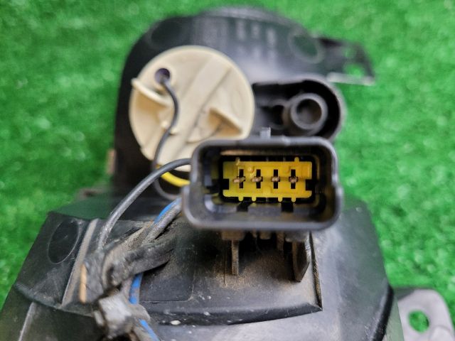 bontott CITROËN C4 PICASSO Bal Ködzárófény