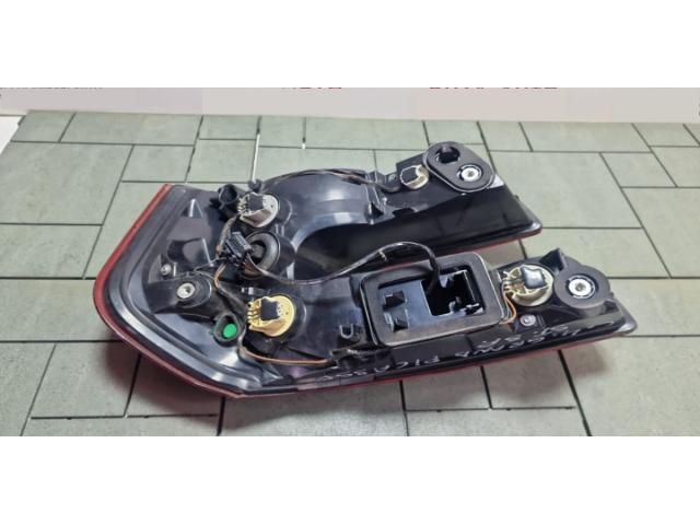 bontott CITROËN C4 PICASSO Bal Külső Hátsó Lámpa