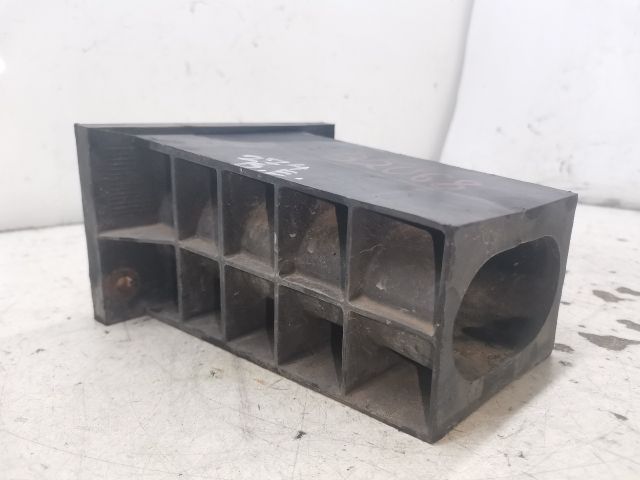 bontott CITROËN C4 PICASSO Bal Lökhárító Tartó Nyúlványvég