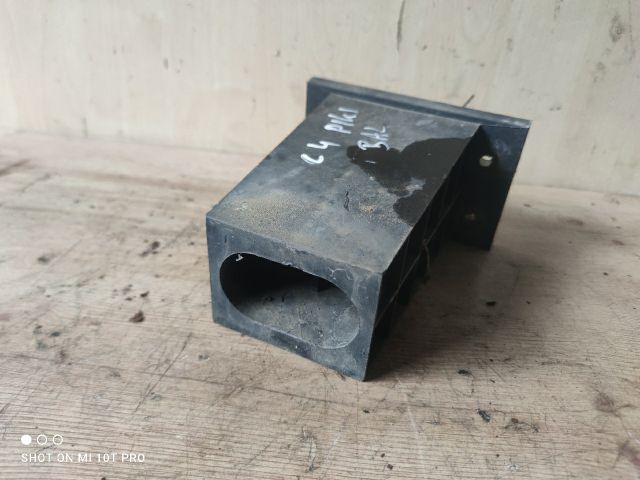 bontott CITROËN C4 PICASSO Bal Lökhárító Tartó Nyúlványvég