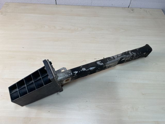 bontott CITROËN C4 PICASSO Bal Lökhárító Tartó Nyúlványvég