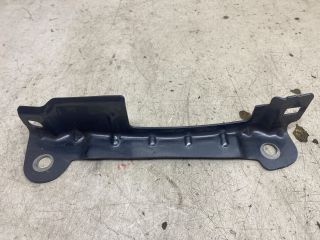 bontott CITROËN C4 PICASSO Bal Sárvédő Oldaltartó