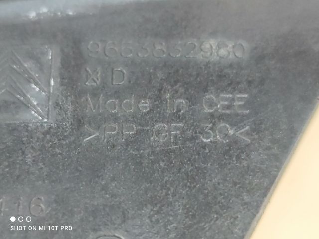 bontott CITROËN C4 PICASSO Bal Sárvédő Oldaltartó