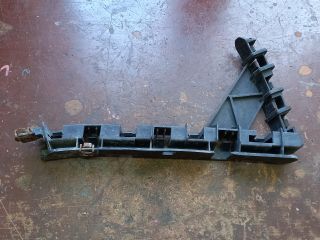 bontott CITROËN C4 PICASSO Bal Sárvédő Oldaltartó