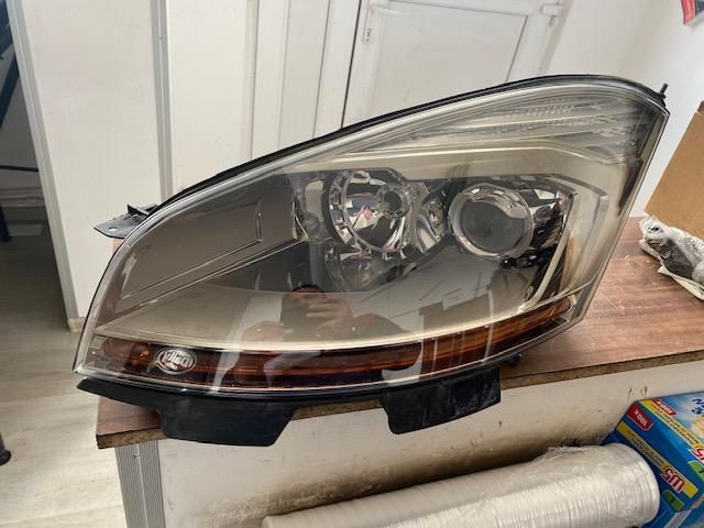 bontott CITROËN C4 PICASSO Bal Xenon Fényszóró