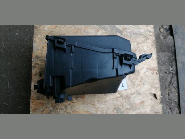 bontott CITROËN C4 PICASSO Biztosítéktábla Doboz