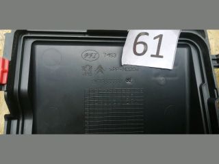 bontott CITROËN C4 PICASSO Biztosítéktábla Doboz