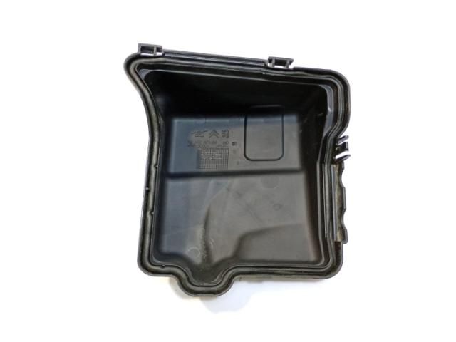 bontott CITROËN C4 PICASSO Biztosítéktábla Fedél