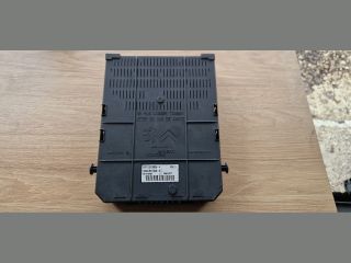 bontott CITROËN C4 PICASSO Biztosítéktábla Utastér